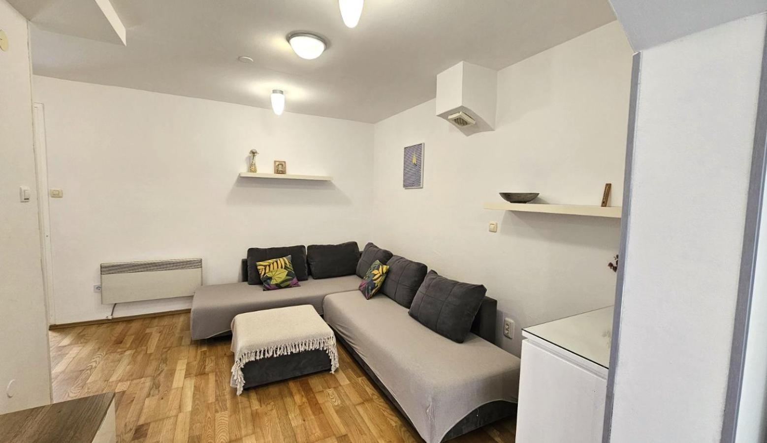 Apartment With Garden In บาร์บารีกา ภายนอก รูปภาพ