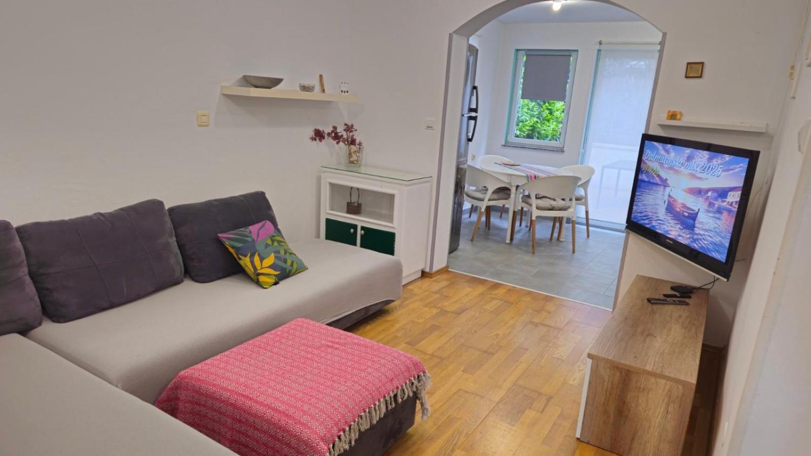 Apartment With Garden In บาร์บารีกา ภายนอก รูปภาพ